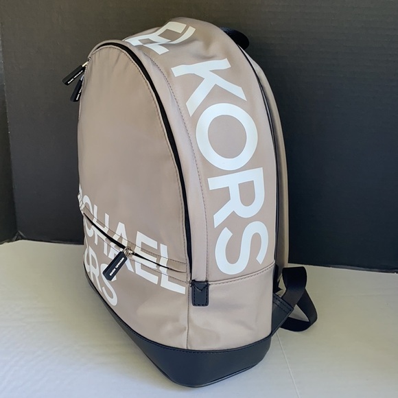 New MICHAEL KORS Large UNISEX BACKPACK main image 5
